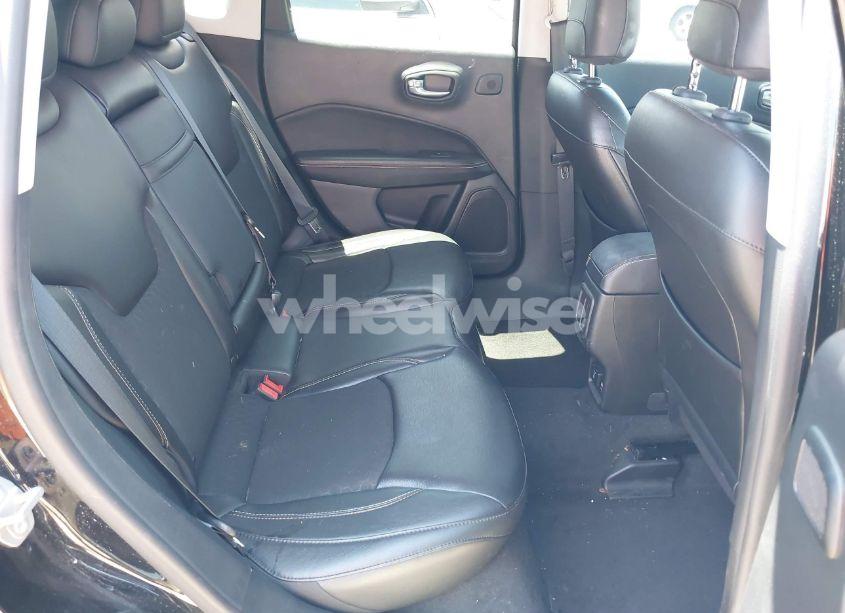 Photo 8 of 2018 Jeep Compass LATITUDE FWD (VIN 3C4NJCBB0JT374678)