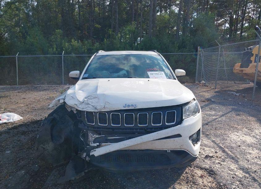 Photo 12 of 2019 Jeep Compass SUN AND WHEEL FWD (VIN 3C4NJCBB0KT832382)