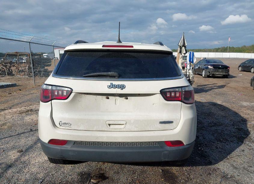 Photo 16 of 2019 Jeep Compass SUN AND WHEEL FWD (VIN 3C4NJCBB0KT832382)