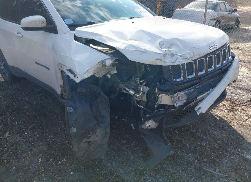 Photo 6 of 2019 Jeep Compass SUN AND WHEEL FWD (VIN 3C4NJCBB0KT832382)