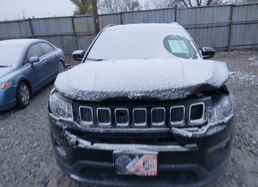 Photo 12 of 2020 Jeep Compass LATITUDE FWD (VIN 3C4NJCBB0LT105406)