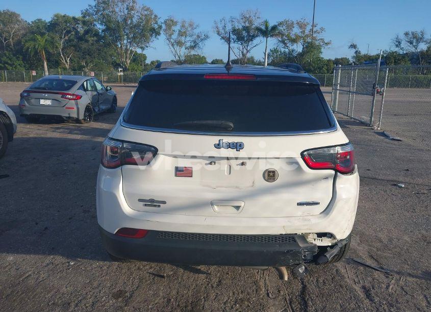 Photo 16 of 2020 Jeep Compass LATITUDE FWD (VIN 3C4NJCBB0LT114896)