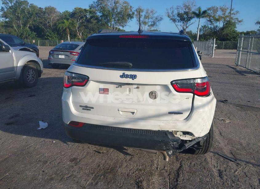 Photo 6 of 2020 Jeep Compass LATITUDE FWD (VIN 3C4NJCBB0LT114896)