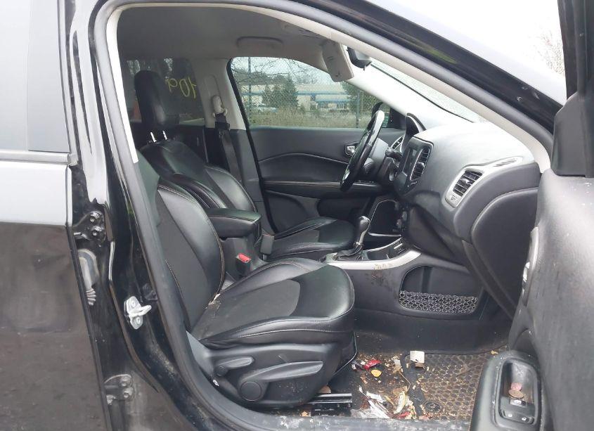 Photo 5 of 2020 Jeep Compass LATITUDE FWD (VIN 3C4NJCBB0LT162754)