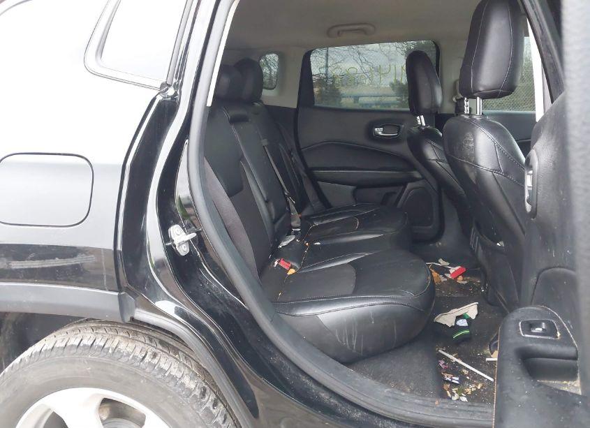 Photo 8 of 2020 Jeep Compass LATITUDE FWD (VIN 3C4NJCBB0LT162754)