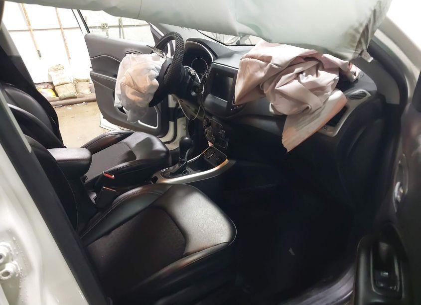 Photo 5 of 2021 Jeep Compass LATITUDE FWD (VIN 3C4NJCBB0MT571080)