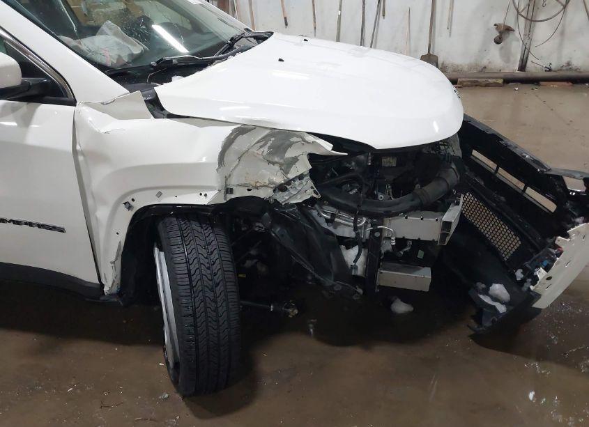 Photo 6 of 2021 Jeep Compass LATITUDE FWD (VIN 3C4NJCBB0MT571080)