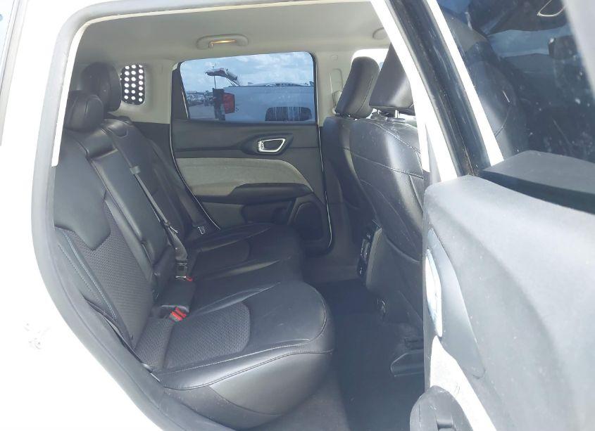 Photo 8 of 2022 Jeep Compass LATITUDE FWD (VIN 3C4NJCBB0NT138845)