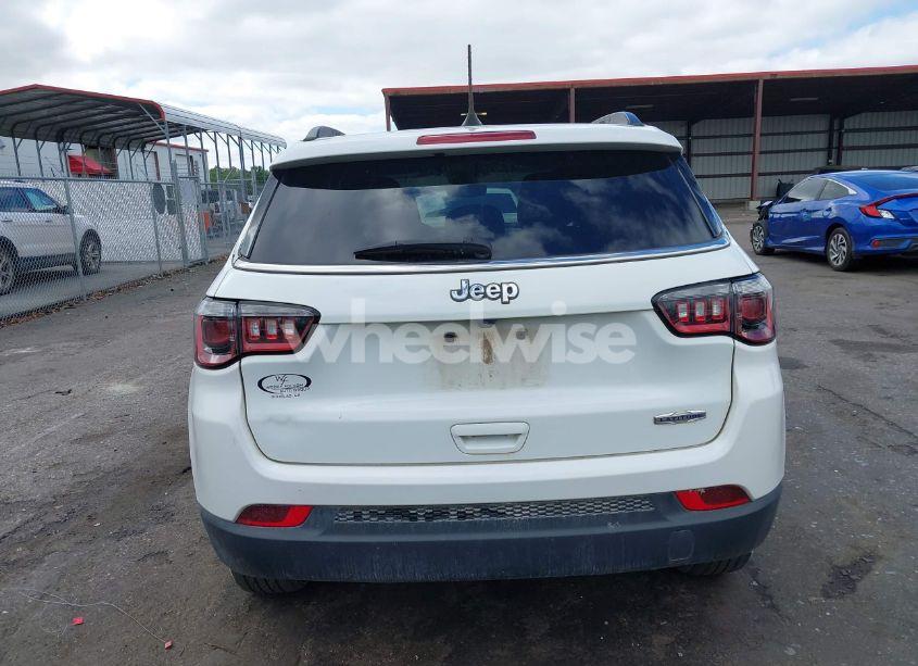 Photo 16 of 2022 Jeep Compass LATITUDE FWD (VIN 3C4NJCBB0NT140031)