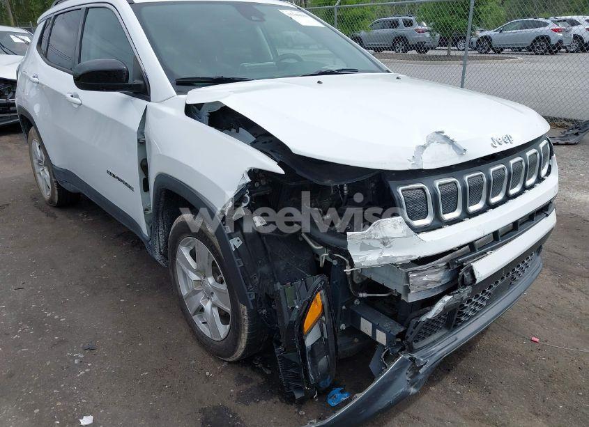 Photo 6 of 2022 Jeep Compass LATITUDE FWD (VIN 3C4NJCBB0NT140031)