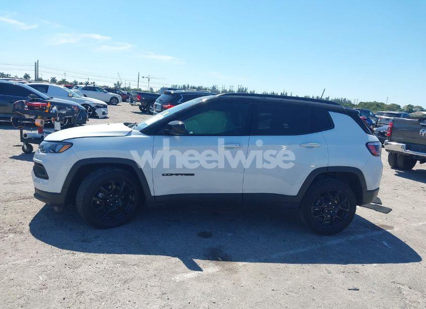 Photo 14 of 2022 Jeep Compass ALTITUDE FWD (VIN 3C4NJCBB0NT235267)