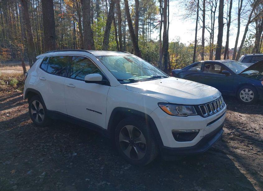 2017 Jeep New COMPASS LATITUDE FWD (VIN 3C4NJCBB1HT653230) main photo