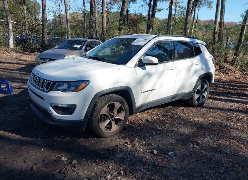 Photo 2 of 2017 Jeep New COMPASS LATITUDE FWD (VIN 3C4NJCBB1HT653230)