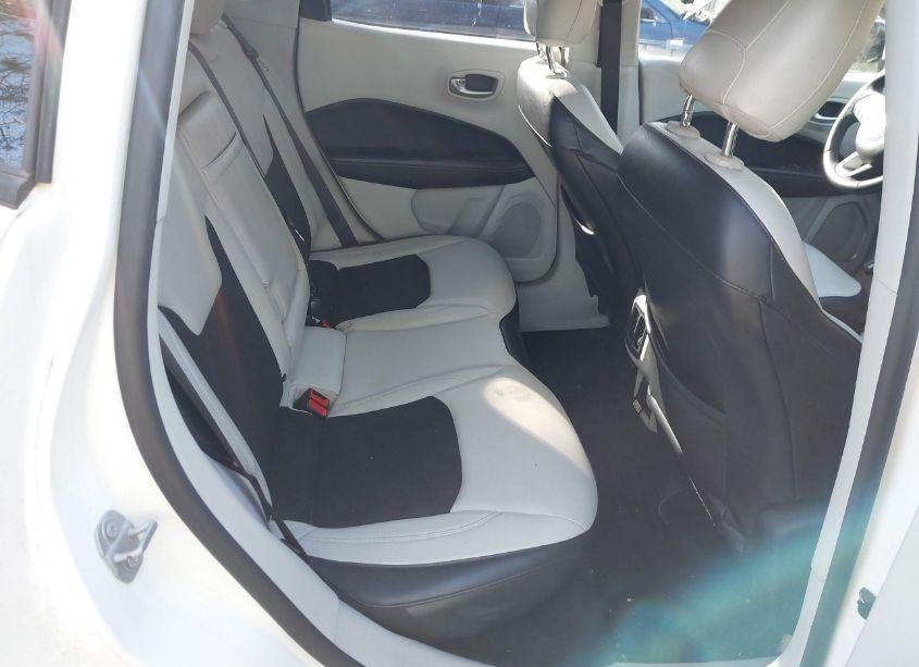 Photo 8 of 2017 Jeep New COMPASS LATITUDE FWD (VIN 3C4NJCBB1HT653230)