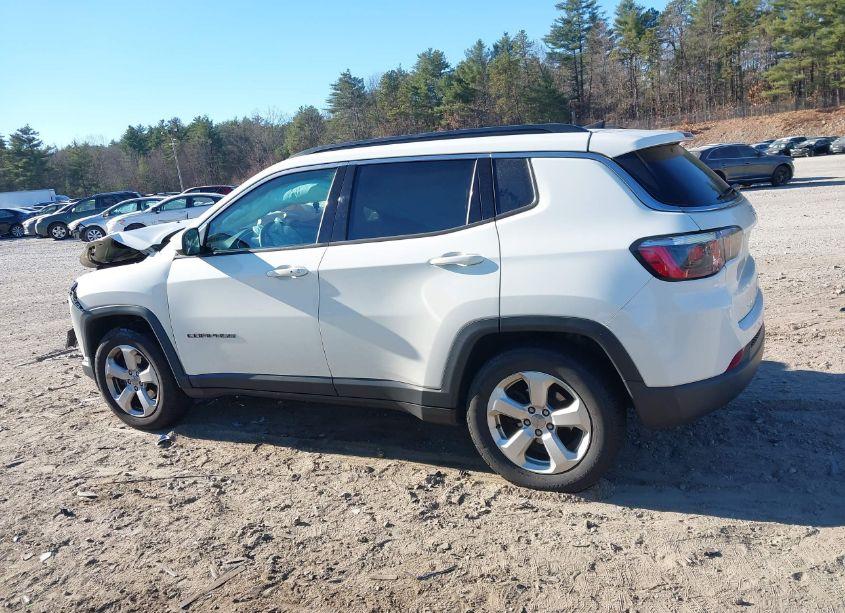 Photo 14 of 2018 Jeep Compass LATITUDE FWD (VIN 3C4NJCBB1JT124219)