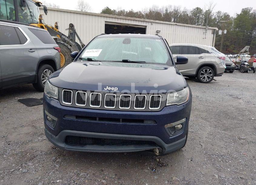 Photo 11 of 2018 Jeep Compass LATITUDE FWD (VIN 3C4NJCBB1JT124642)