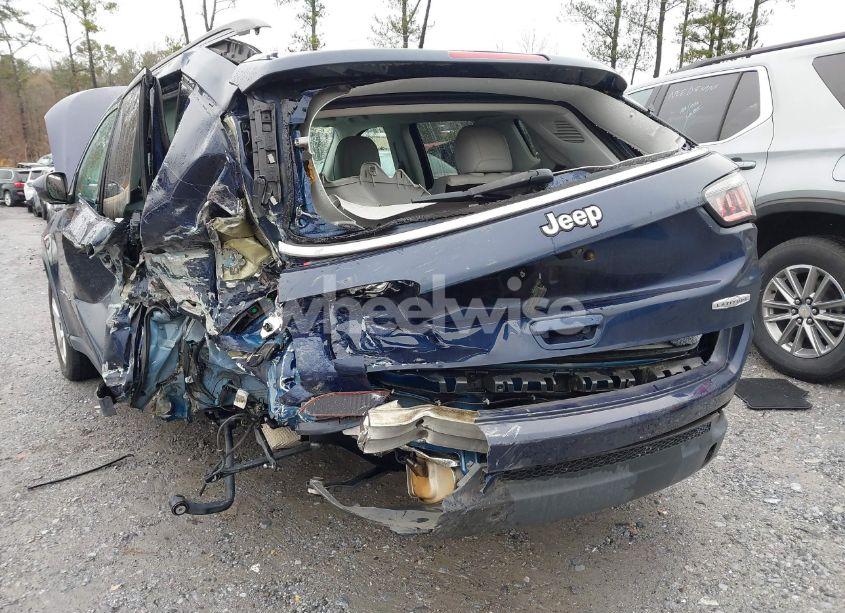 Photo 6 of 2018 Jeep Compass LATITUDE FWD (VIN 3C4NJCBB1JT124642)