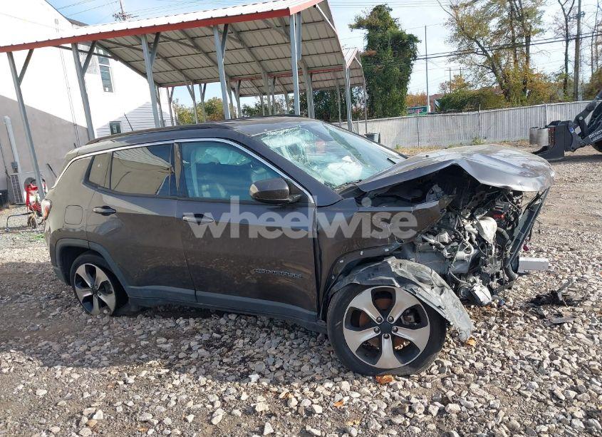 Photo 13 of 2018 Jeep Compass LATITUDE FWD (VIN 3C4NJCBB1JT133941)
