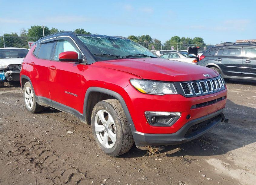 2018 Jeep Compass LATITUDE FWD (VIN 3C4NJCBB1JT233635) main photo
