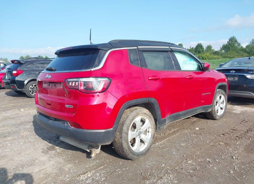 Photo 4 of 2018 Jeep Compass LATITUDE FWD (VIN 3C4NJCBB1JT233635)