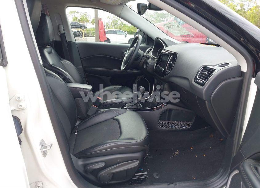 Photo 5 of 2018 Jeep Compass ALTITUDE FWD (VIN 3C4NJCBB1JT408465)