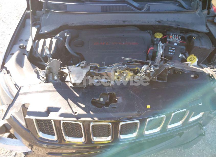 Photo 10 of 2018 Jeep Compass LATITUDE FWD (VIN 3C4NJCBB1JT467953)