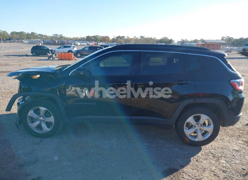 Photo 14 of 2018 Jeep Compass LATITUDE FWD (VIN 3C4NJCBB1JT467953)