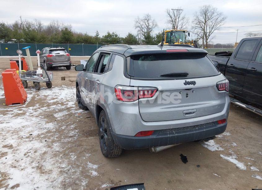 Photo 3 of 2019 Jeep Compass ALTITUDE FWD (VIN 3C4NJCBB1KT815185)