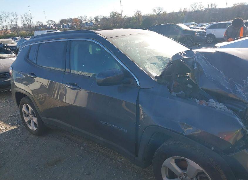 Photo 13 of 2020 Jeep Compass LATITUDE FWD (VIN 3C4NJCBB1LT125020)