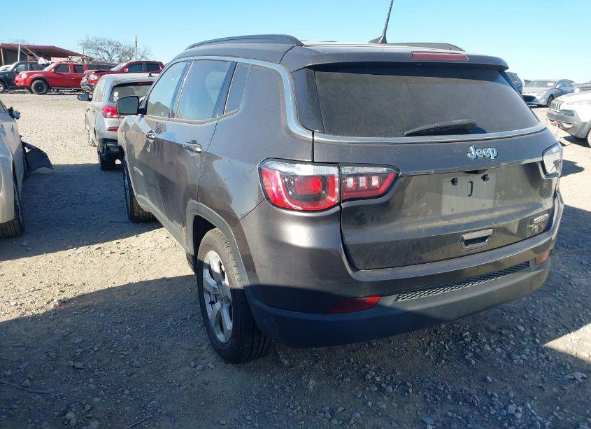 Photo 3 of 2020 Jeep Compass LATITUDE FWD (VIN 3C4NJCBB1LT125020)