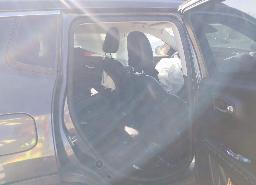 Photo 8 of 2020 Jeep Compass LATITUDE FWD (VIN 3C4NJCBB1LT125020)