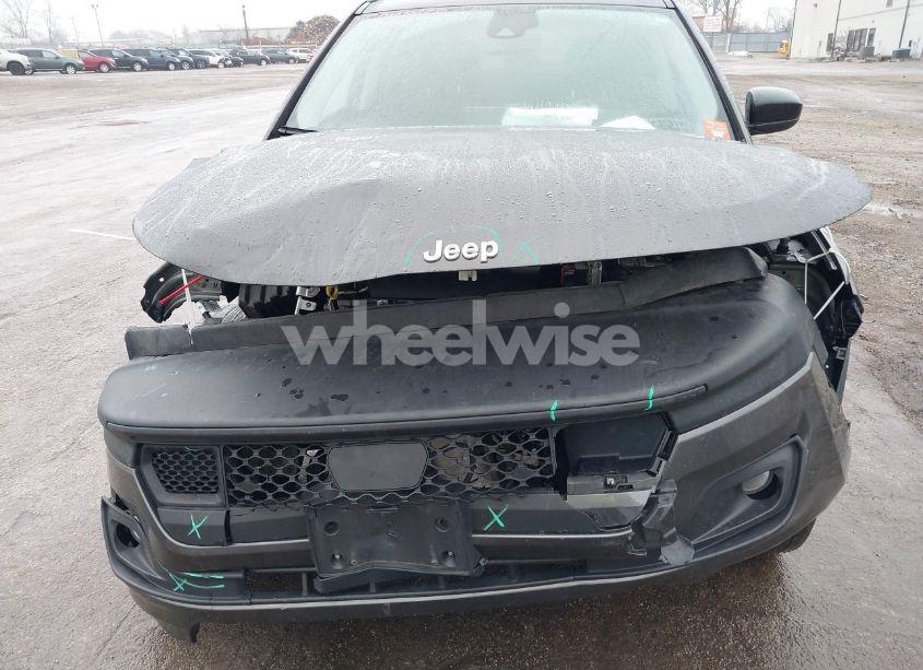 Photo 13 of 2022 Jeep Compass LATITUDE FWD (VIN 3C4NJCBB1NT137137)