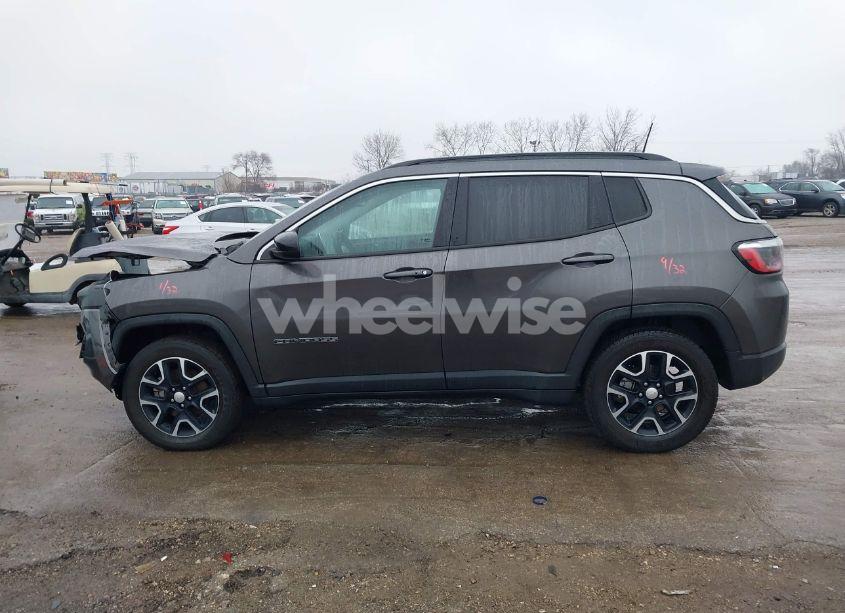 Photo 15 of 2022 Jeep Compass LATITUDE FWD (VIN 3C4NJCBB1NT137137)