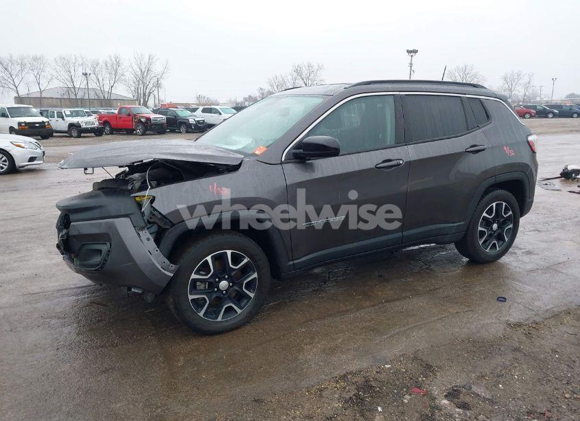 Photo 2 of 2022 Jeep Compass LATITUDE FWD (VIN 3C4NJCBB1NT137137)