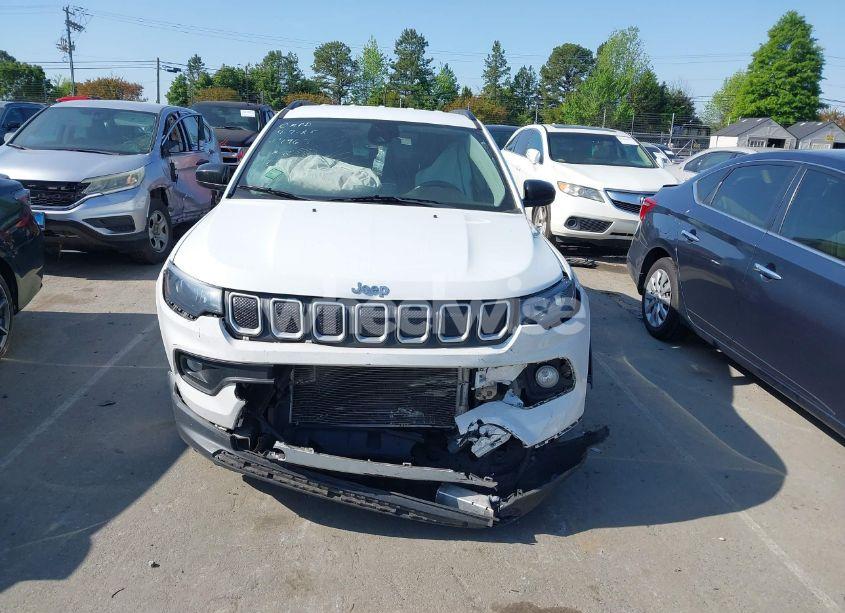 Photo 12 of 2022 Jeep Compass LATITUDE FWD (VIN 3C4NJCBB1NT137963)
