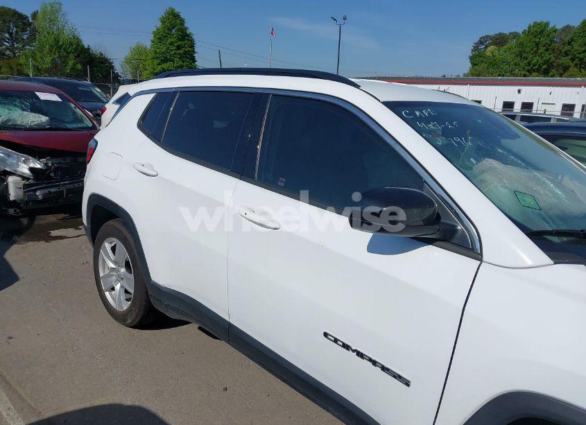 Photo 13 of 2022 Jeep Compass LATITUDE FWD (VIN 3C4NJCBB1NT137963)