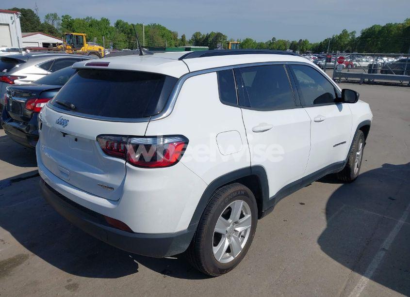Photo 4 of 2022 Jeep Compass LATITUDE FWD (VIN 3C4NJCBB1NT137963)