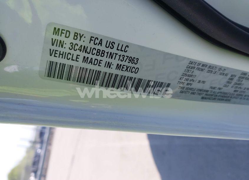 Photo 9 of 2022 Jeep Compass LATITUDE FWD (VIN 3C4NJCBB1NT137963)