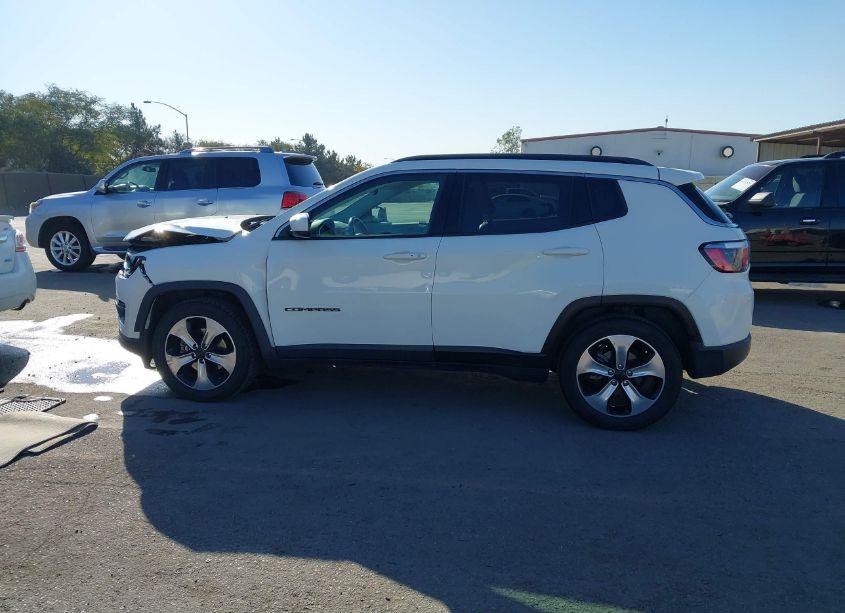 Photo 14 of 2017 Jeep New COMPASS LATITUDE FWD (VIN 3C4NJCBB2HT652894)