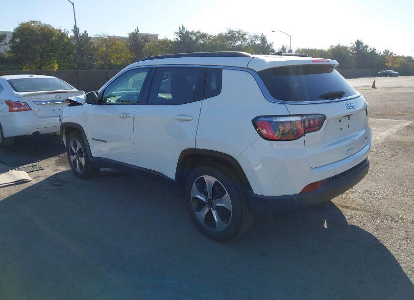 Photo 3 of 2017 Jeep New COMPASS LATITUDE FWD (VIN 3C4NJCBB2HT652894)