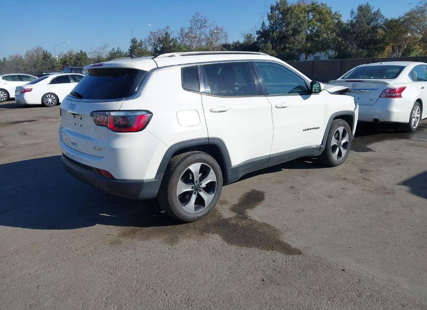 Photo 4 of 2017 Jeep New COMPASS LATITUDE FWD (VIN 3C4NJCBB2HT652894)