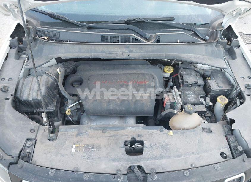 Photo 10 of 2018 Jeep Compass LATITUDE FWD (VIN 3C4NJCBB2JT108465)