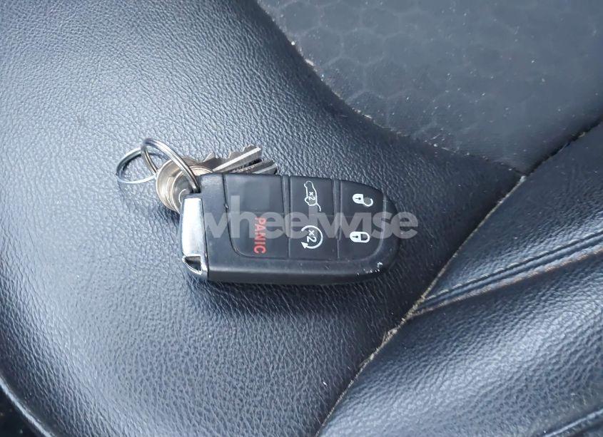 Photo 11 of 2018 Jeep Compass LATITUDE FWD (VIN 3C4NJCBB2JT108465)