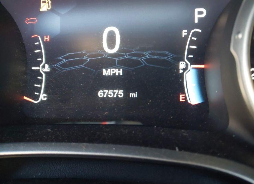 Photo 16 of 2018 Jeep Compass LATITUDE FWD (VIN 3C4NJCBB2JT140378)