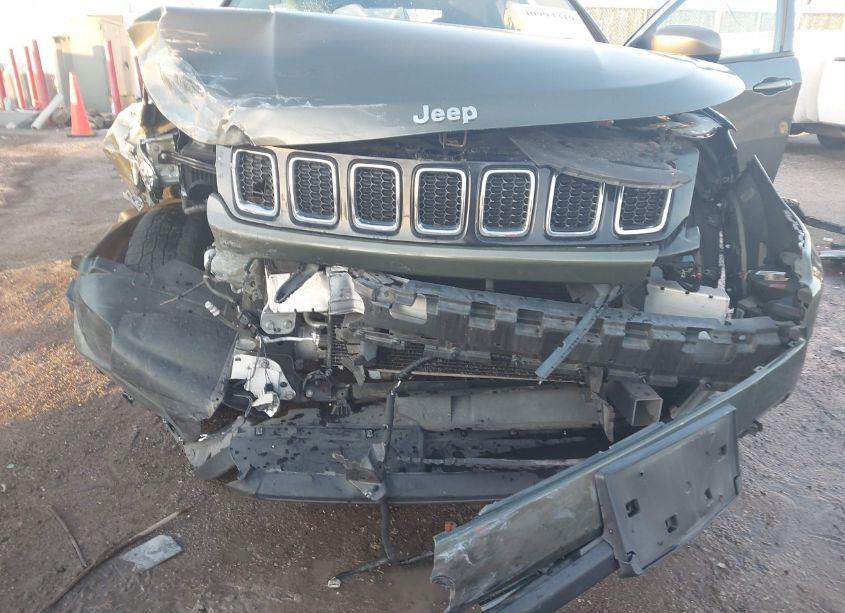 Photo 6 of 2018 Jeep Compass LATITUDE FWD (VIN 3C4NJCBB2JT140378)