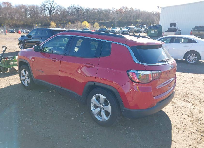 Photo 3 of 2018 Jeep Compass LATITUDE FWD (VIN 3C4NJCBB2JT248242)