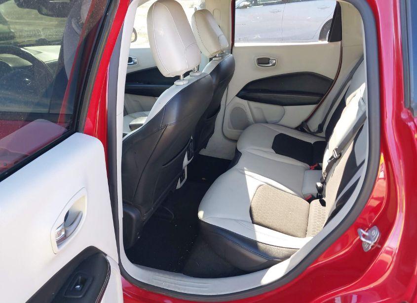 Photo 8 of 2018 Jeep Compass LATITUDE FWD (VIN 3C4NJCBB2JT248242)