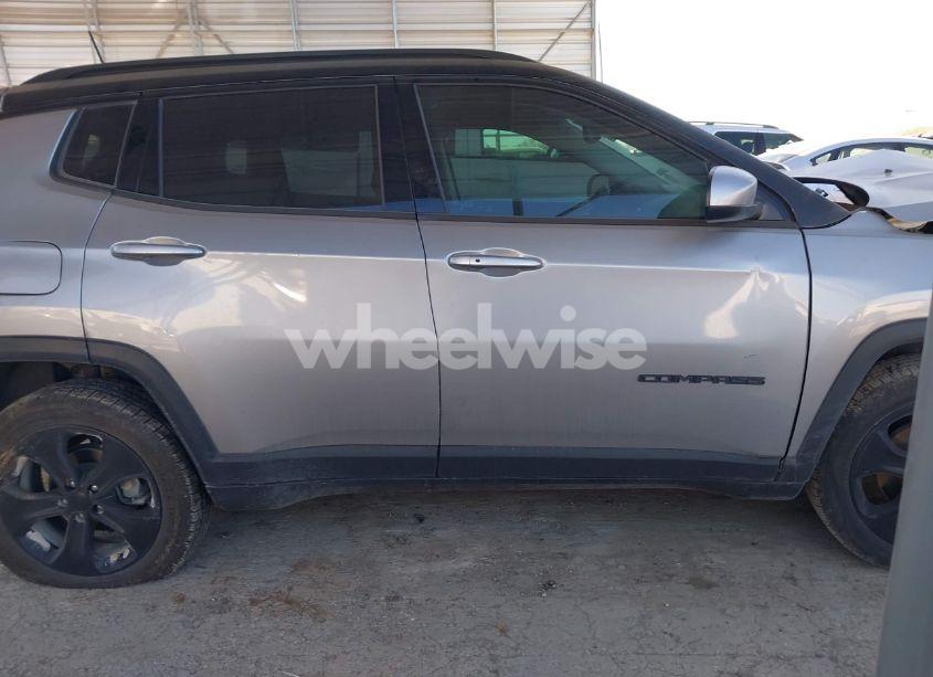 Photo 14 of 2018 Jeep Compass ALTITUDE FWD (VIN 3C4NJCBB2JT304809)