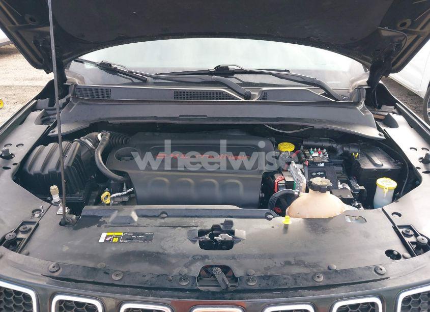 Photo 10 of 2019 Jeep Compass SUN AND WHEEL FWD (VIN 3C4NJCBB2KT676877)