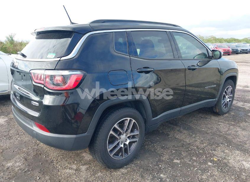 Photo 4 of 2019 Jeep Compass SUN AND WHEEL FWD (VIN 3C4NJCBB2KT676877)